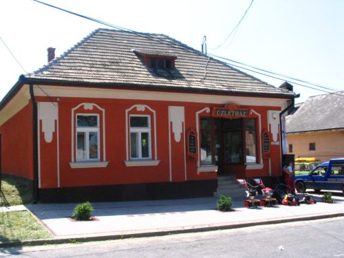 Üzletek